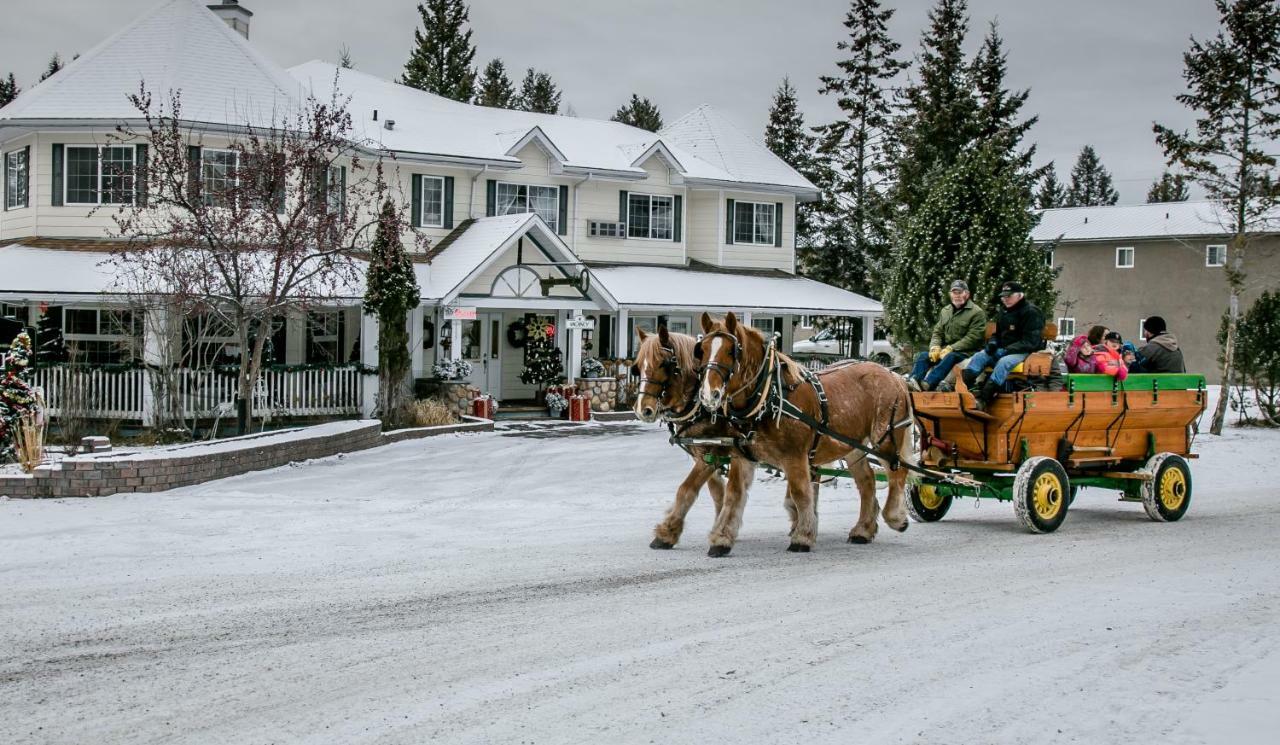 Inn On Canyon Radium Hot Springs Esterno foto